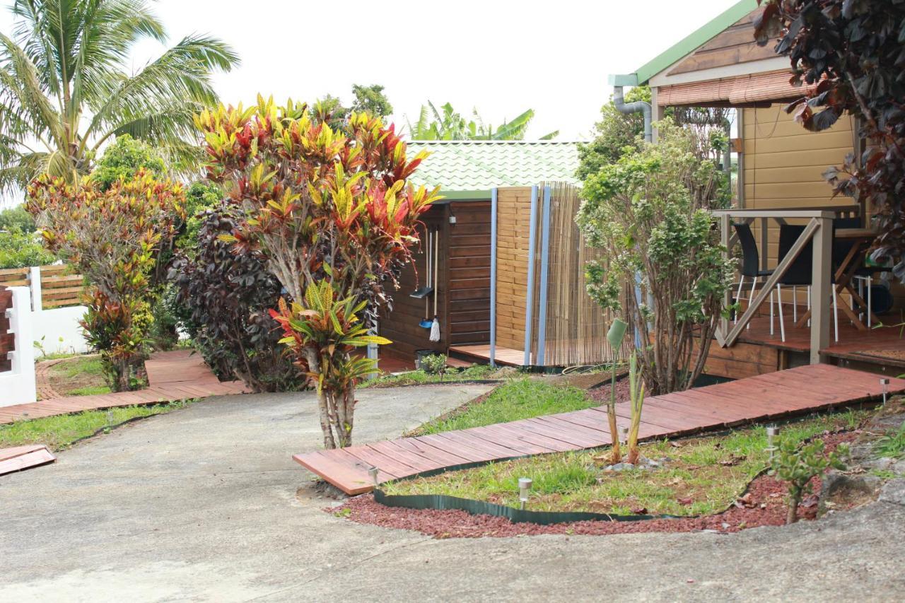 Les Bungalows Du Chateau D'O Petite Île エクステリア 写真