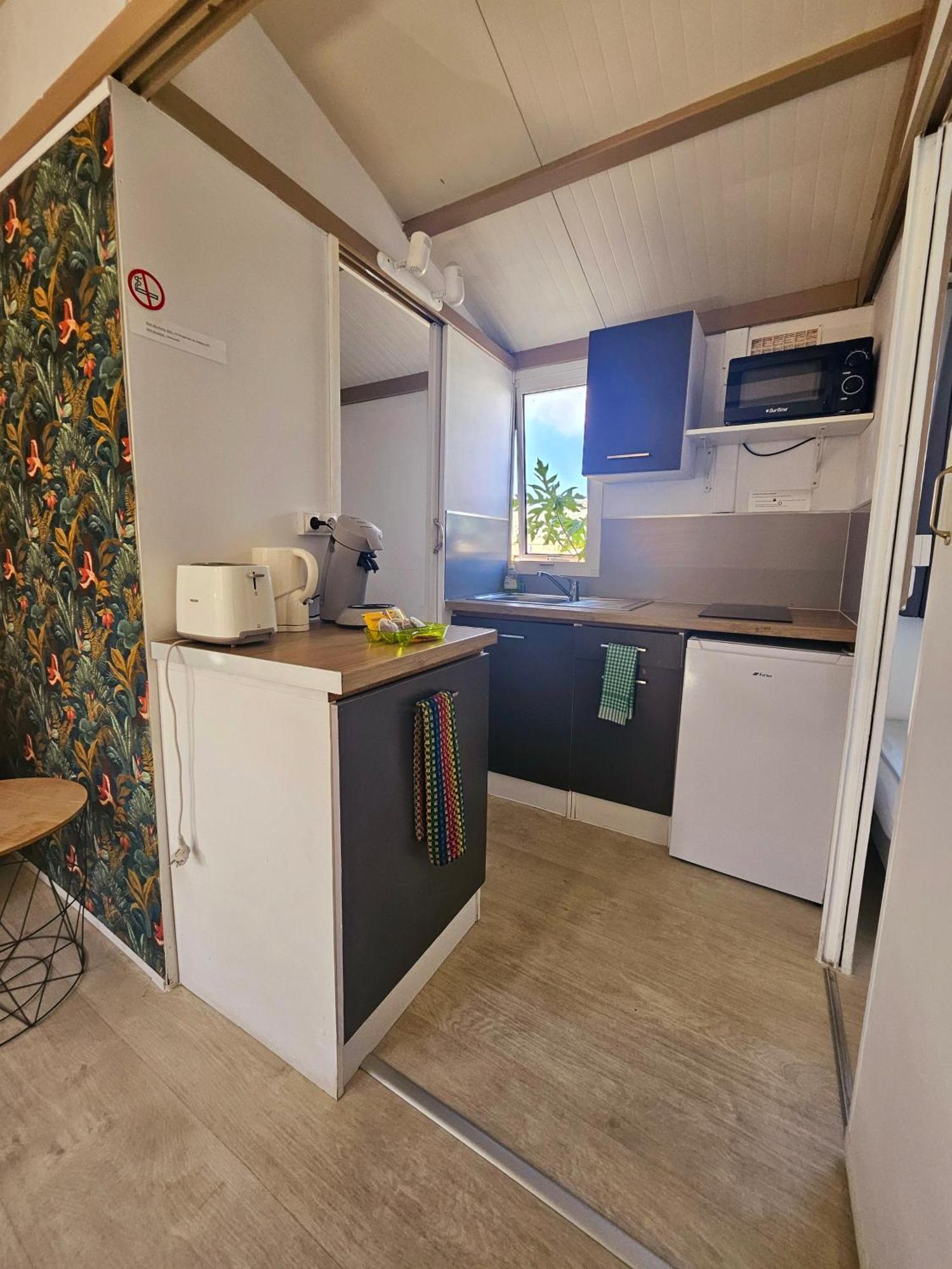 Les Bungalows Du Chateau D'O Petite Île エクステリア 写真